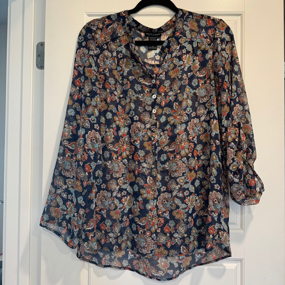 Sheer Fall Paisley Floral Blouse w/ Mother of Pearl Buttons Sz XL Button Sleeve - Picture 3 of 13